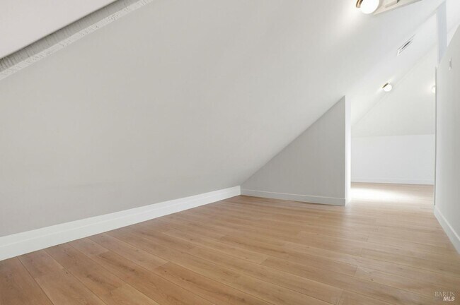 Building Photo - 172 Bella Vista Ave