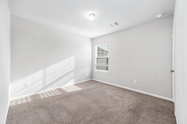 Building Photo - 5130 Wolgan Lake Ct
