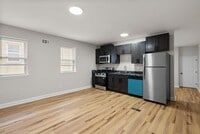 Building Photo - 2022 E Baltimore St