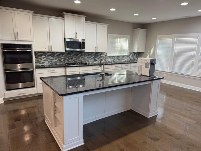 Building Photo - 5670 Bridleton Crossing