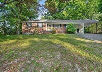 Building Photo - 2224 Wellons Ave
