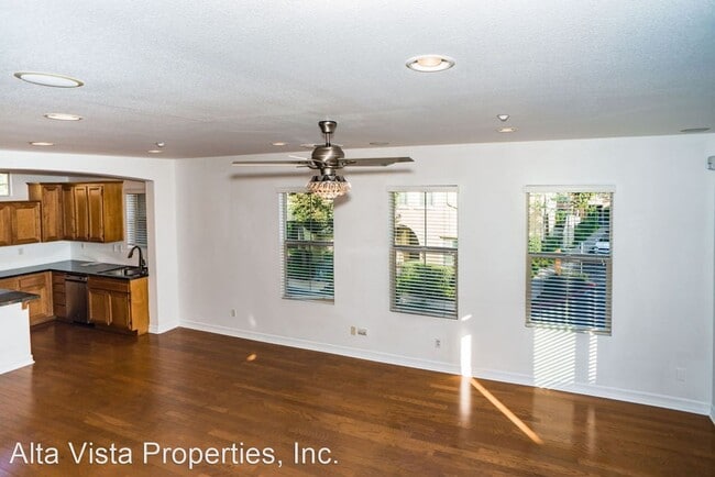 Building Photo - 3 br, 2.5 bath House - 2664 Escala Circle