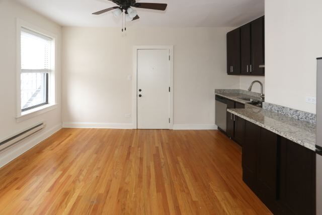 Building Photo - 615 W Patterson Ave