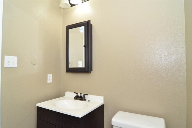 Building Photo - 173 Prairie Verbena Dr