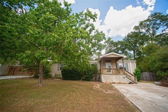 Building Photo - 16495 Taurus Ct