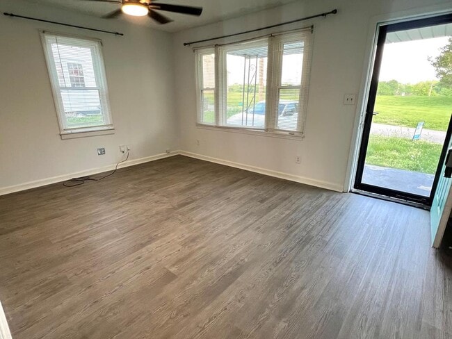 Building Photo - 117 Williams St