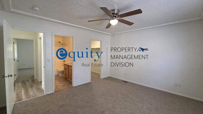 Building Photo - 11851 Poultry Dr