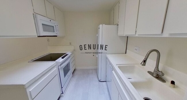 Building Photo - Coming Soon: Charming 2Bd 2Ba Condo in 55+...