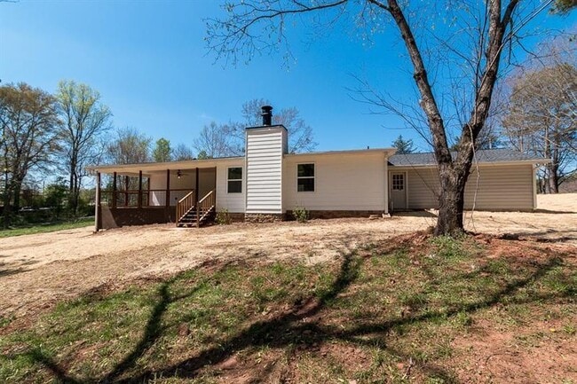 Building Photo - 4882 Sugar Pike Rd
