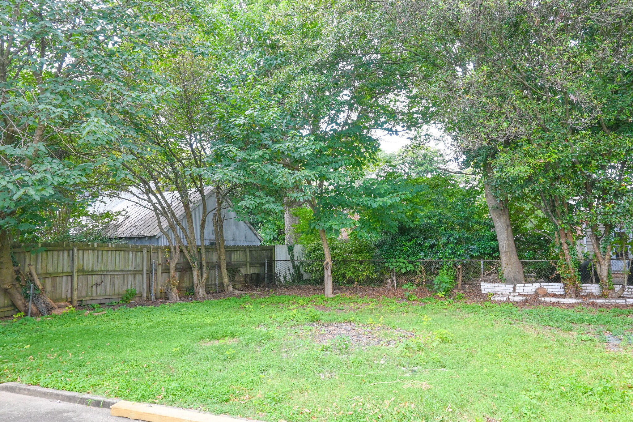 Building Photo - 6013 Patterson Ave