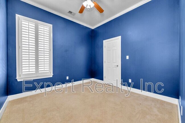 Building Photo - 6285 S Clubview Cir