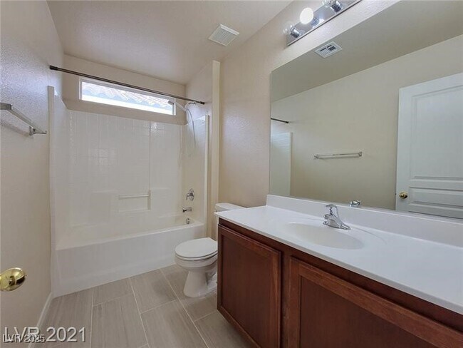 Building Photo - 9132 Spumante Ave