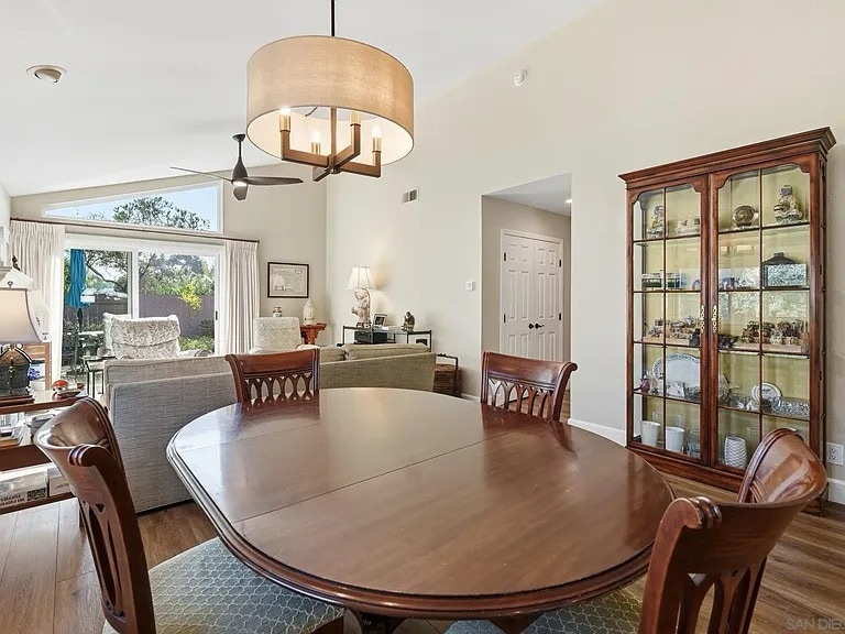 Building Photo - 1859 Hill Top Ln