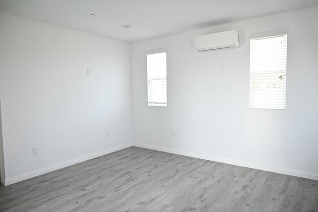 Building Photo - 20515 Madrona Ave