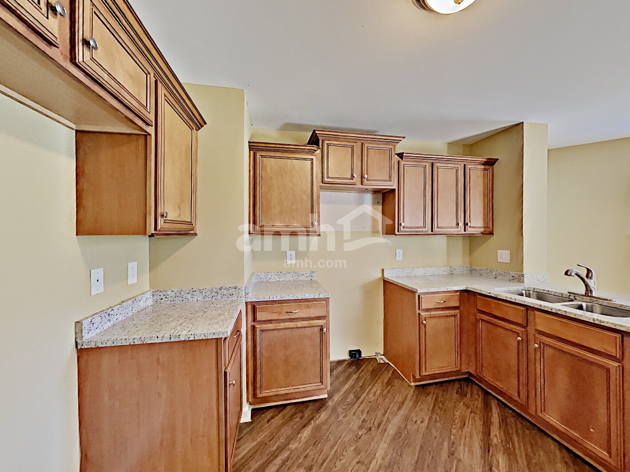 Building Photo - 5219 Cloister Dr