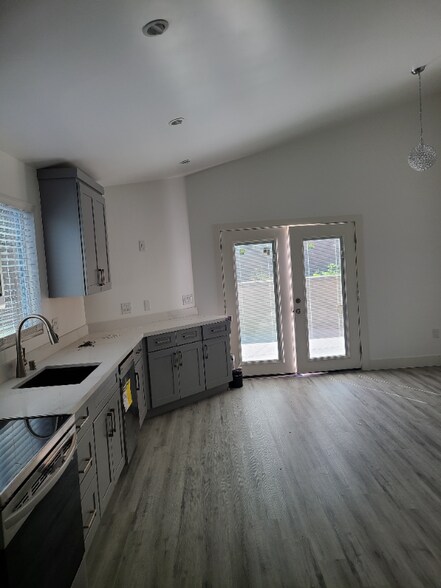 Building Photo - 2661 Valleywood Dr