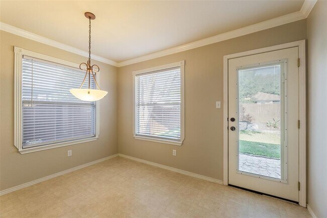 Building Photo - 2051 Buckley Ln