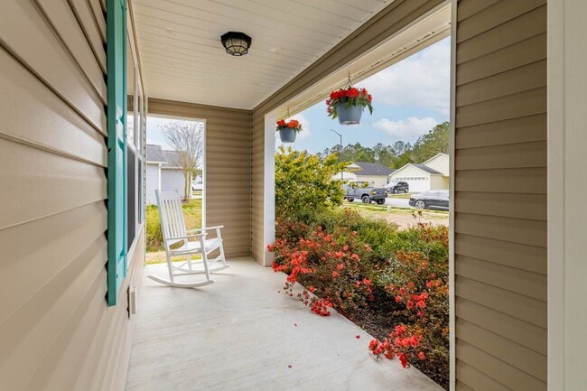 Building Photo - 4006 W T Whitehead Dr
