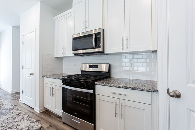 Building Photo - 364 White Tail Rd