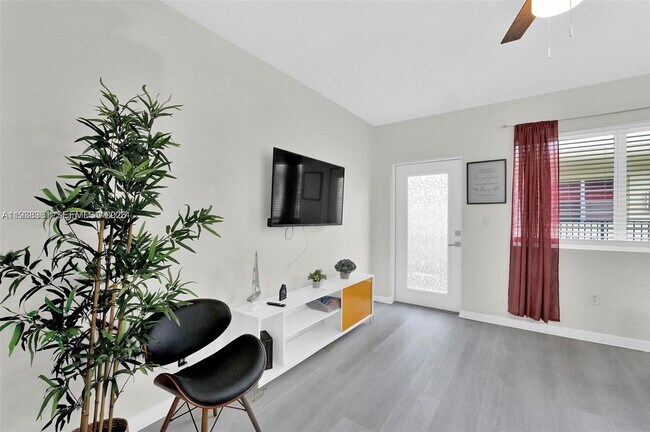 Building Photo - 740 Meridian Ave