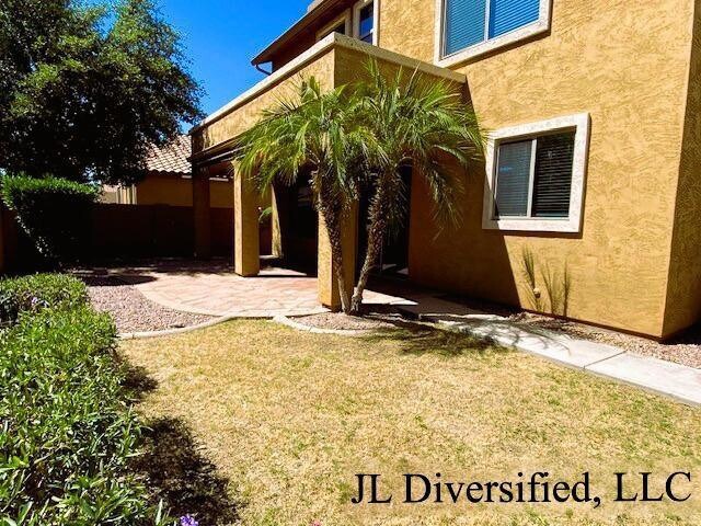 Building Photo - 4081 E Torrey Pines Ln