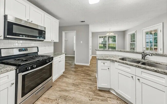 Building Photo - 12218 Brighton Ln