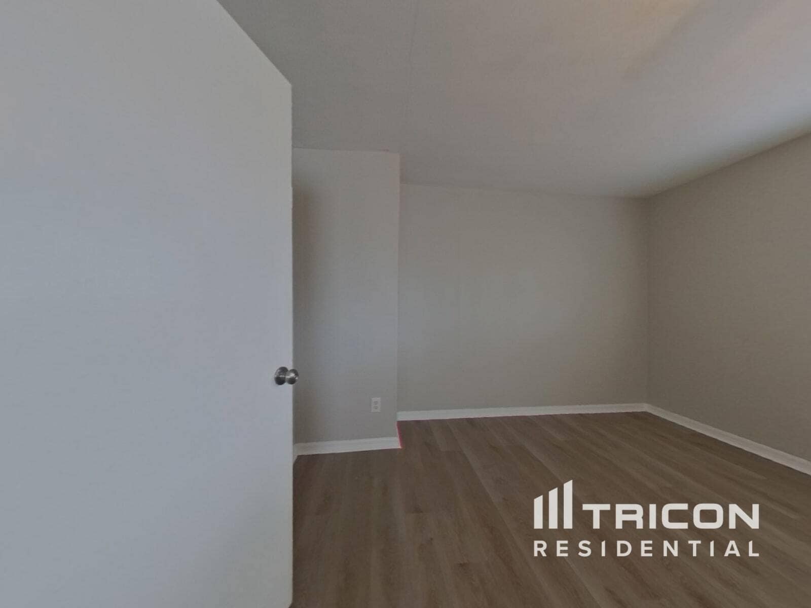 Building Photo - 2131 Greenbriar Blvd