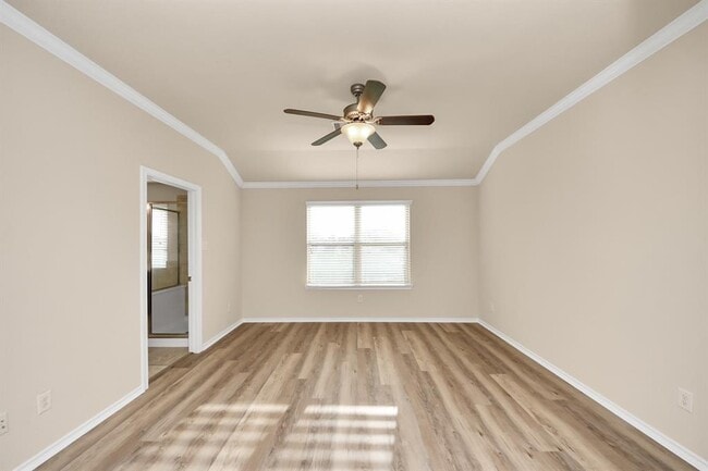 Building Photo - 6483 Calgary Woods Ln