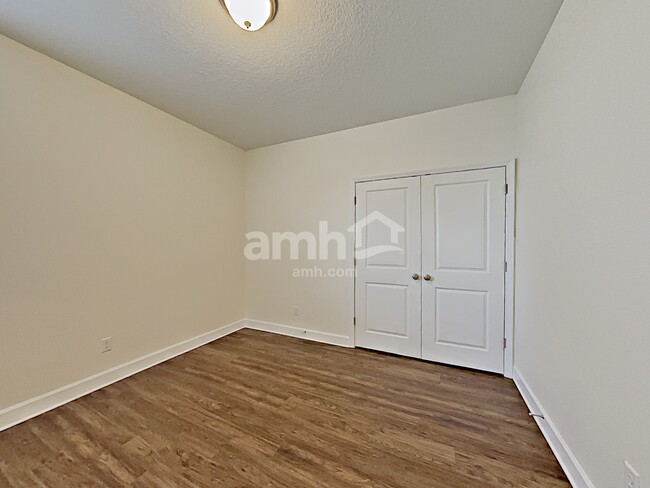 Building Photo - 105 Moultrie Crossing Ln