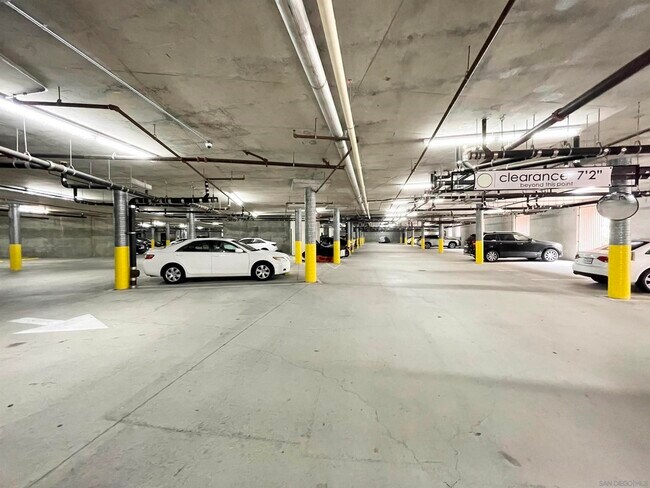 Building Photo - 3857 Pell Plz