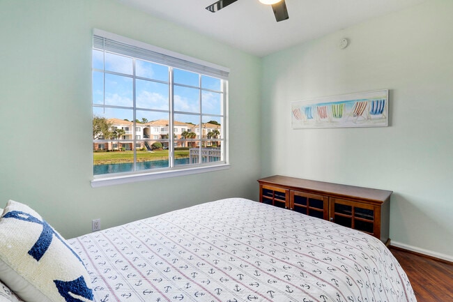 Building Photo - 9212 Myrtlewood Cir W