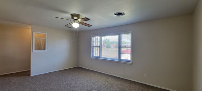 Building Photo - LARGE BRICK HOME CORNER LOT