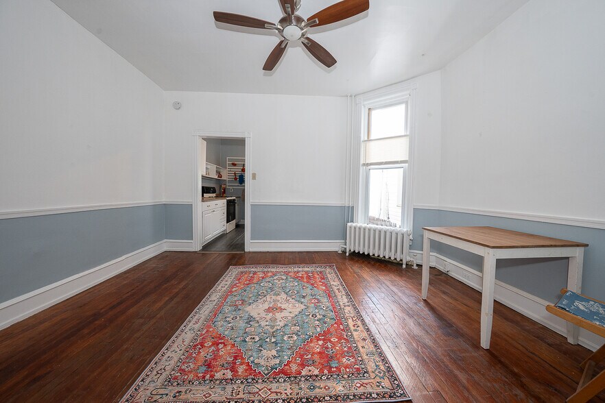 Building Photo - 5116 Cedar Ave
