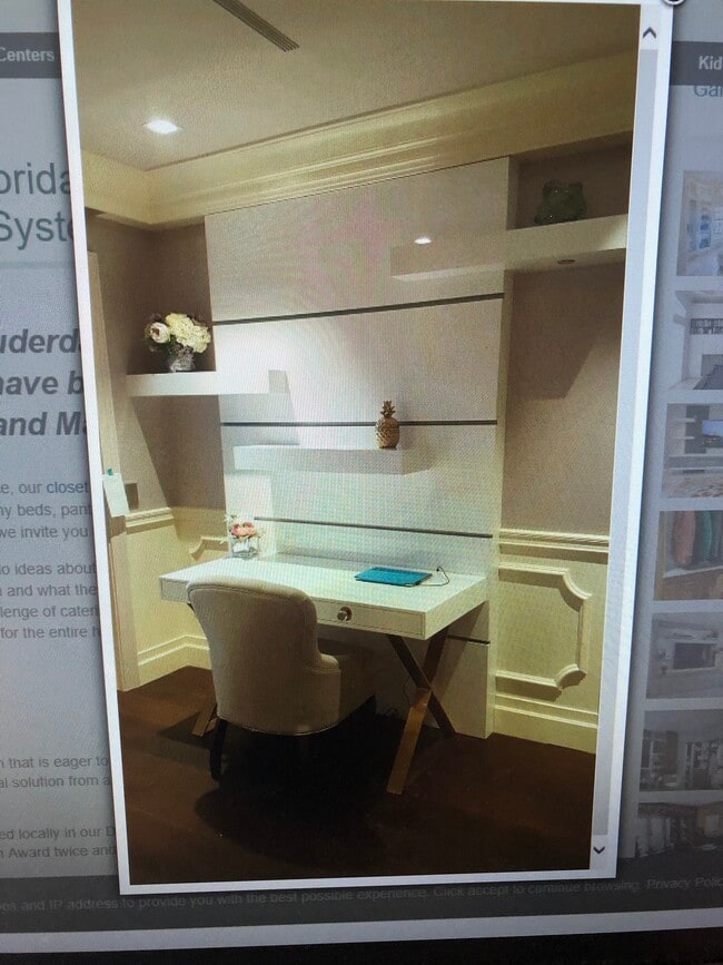 Building Photo - 200 Leslie Dr