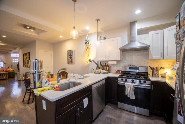 Building Photo - 1407 S 18th St