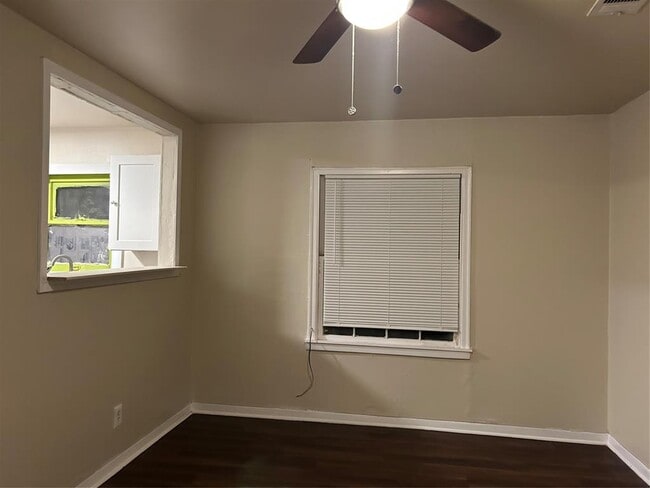 Building Photo - 914 Gene Johnson St