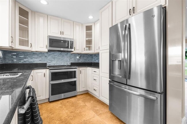 Building Photo - 5201 S Quincy St