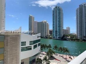 Building Photo - 300 S Biscayne Blvd