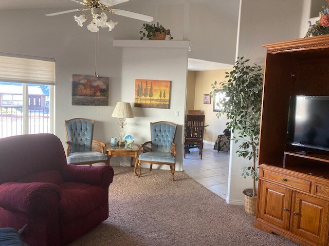 Building Photo - 1807 Desert Dawn Dr