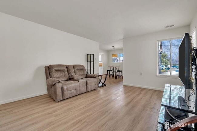 Building Photo - 603 Jacob Ct