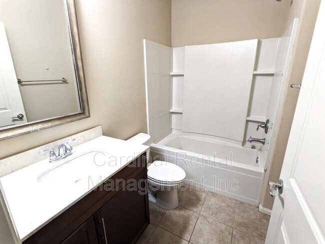 Building Photo - 5049 Mosaic Ct