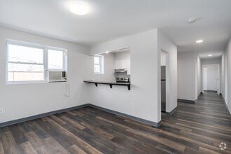 Building Photo - Mayflower