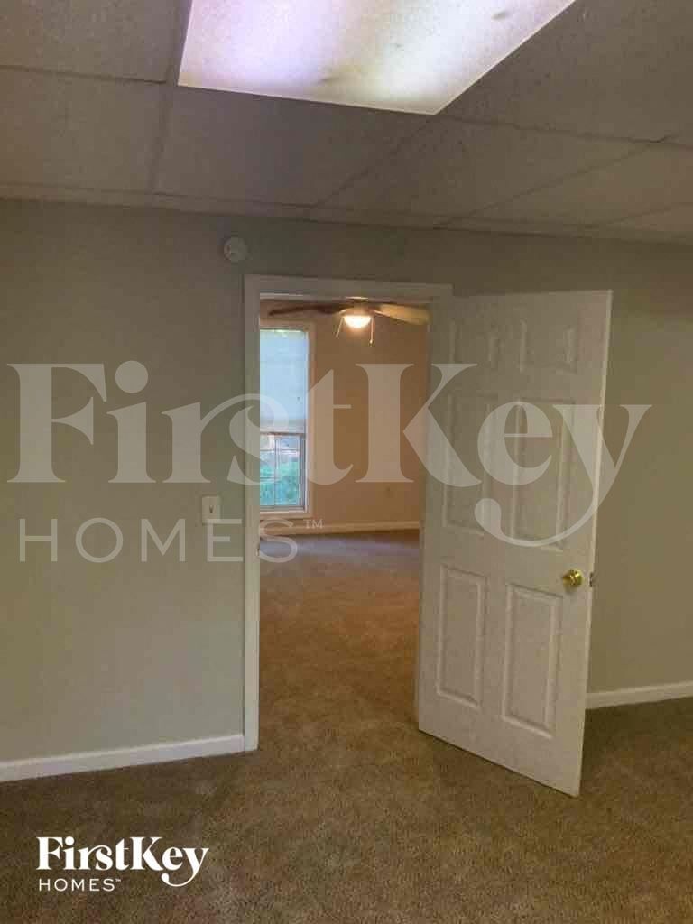 Building Photo - 6550 Remington Dr
