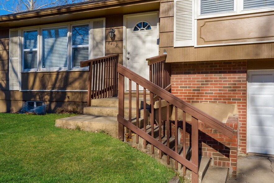 Building Photo - 8418 E 92 Pl