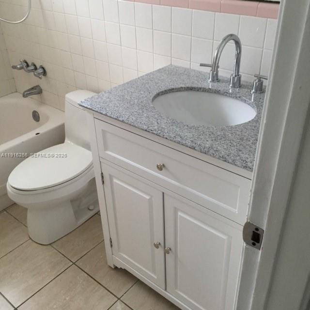 Building Photo - 919 Michigan Ave