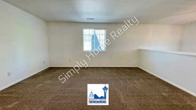 Building Photo - Step Inside To This Spacious & Comfortable 3-Bedroom Home!