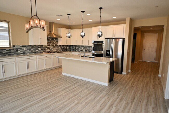 Building Photo - 340 Cadence Vista Dr