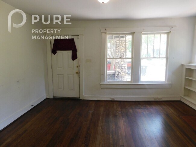 Building Photo - $200 Visa gift card offer!