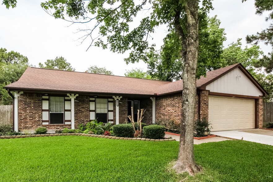 Building Photo - 9215 Grandview Park Dr