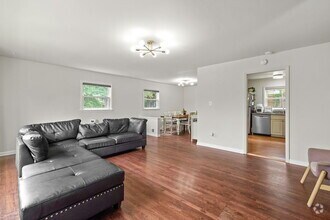 Building Photo - Affordable, Spacious AND Convenient Walk t...